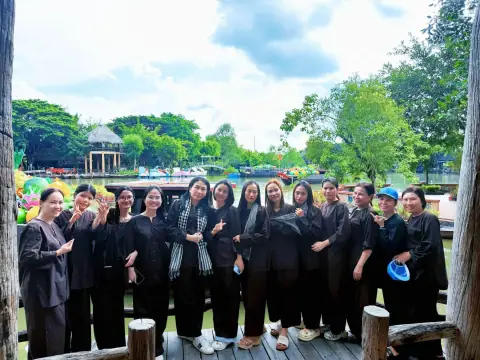 Đoàn Thép Tấn Quốc mặc áo bà ba trong hành trình khám phá miền Tây