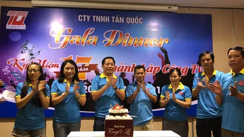 Hoạt động tập thể Thép Tấn Quốc 5