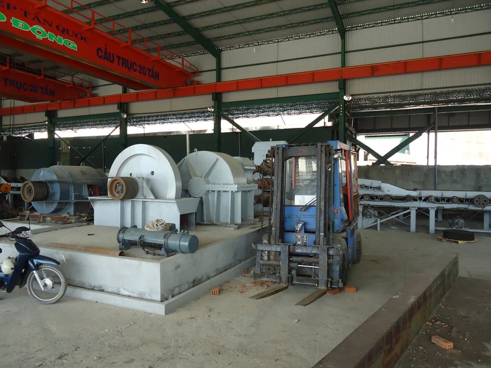 Lắp đặt giá cán và hộp giảm tốc dây chuyền cán