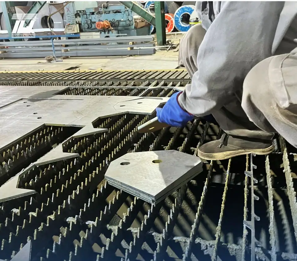 Thép bản mã cắt CNC theo bản vẽ – hình ảnh thực tế 6