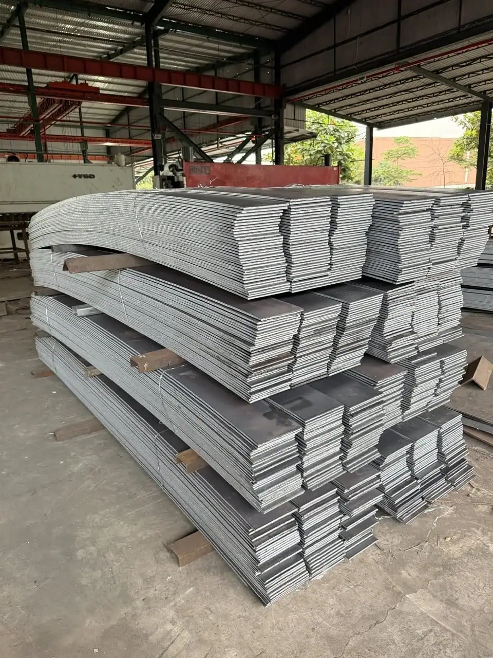 Thép lập là – thép la đen – hình ảnh thực tế 5