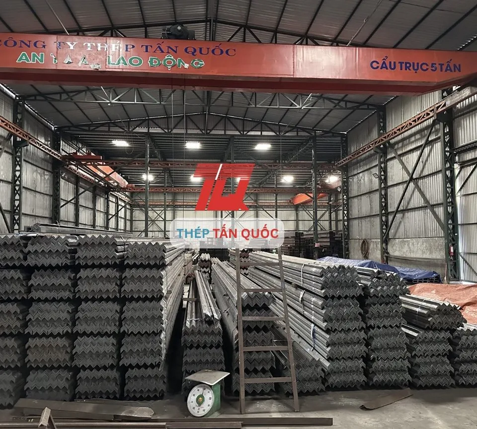 Thép hình chữ V (thép góc) – hình ảnh thực tế 3